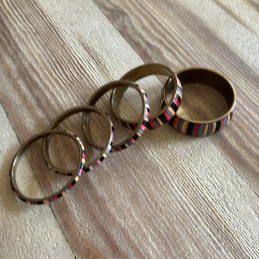 Multicolor bangle bracelets - Picture 2 of 5